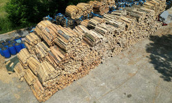 Forstbetrieb Gimbel - Brennholzlagerung